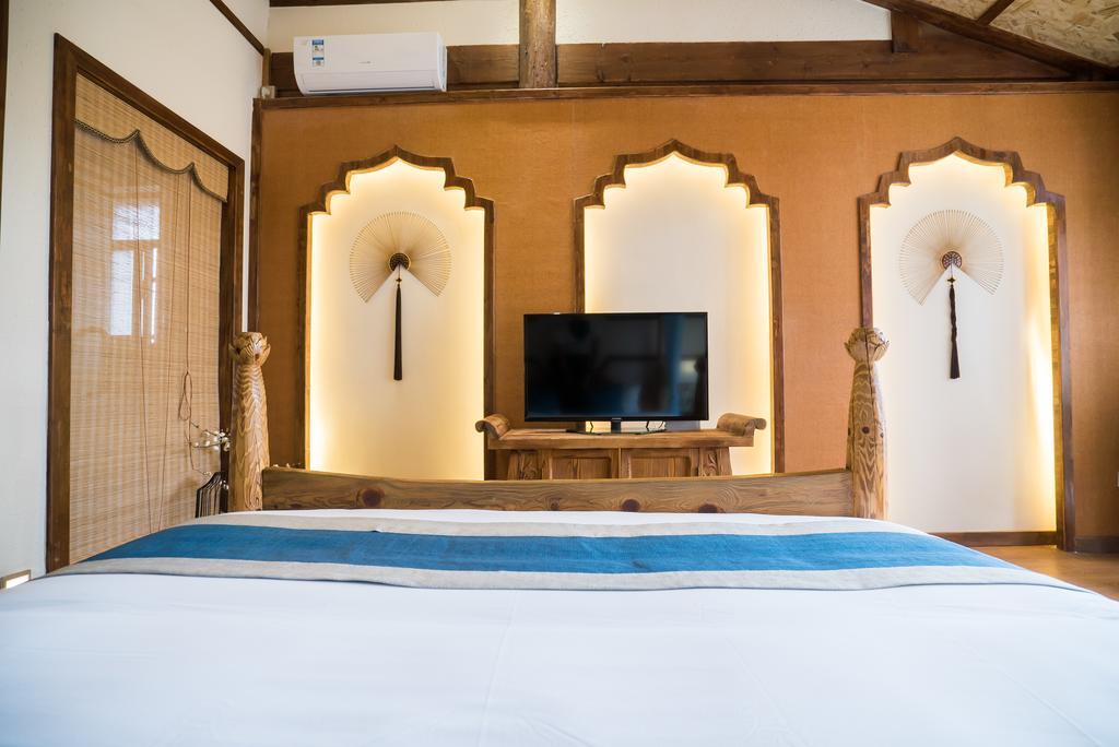Lijiang Yue Tu Inn المظهر الخارجي الصورة